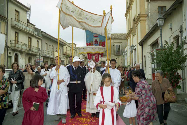 Processione a piazza Solari