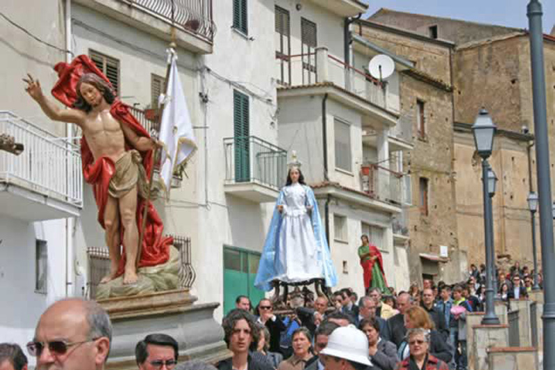 Cristo Risorto - Maria - San Giovanni