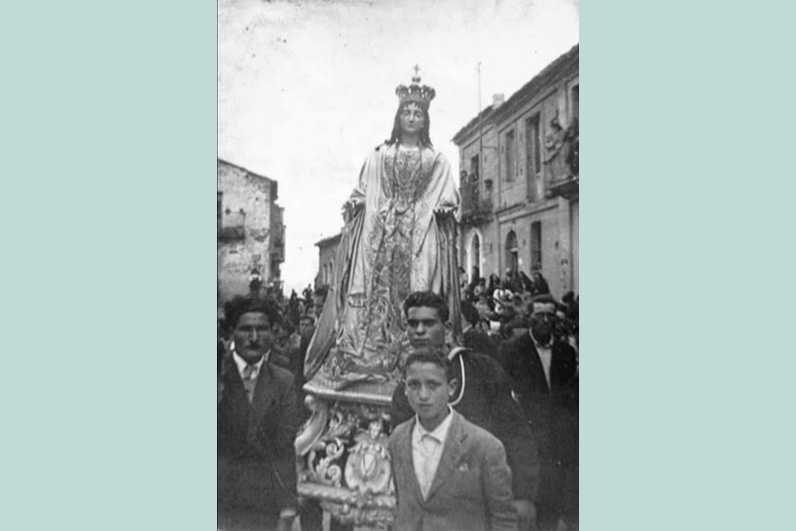 La Madonna Del Rosario