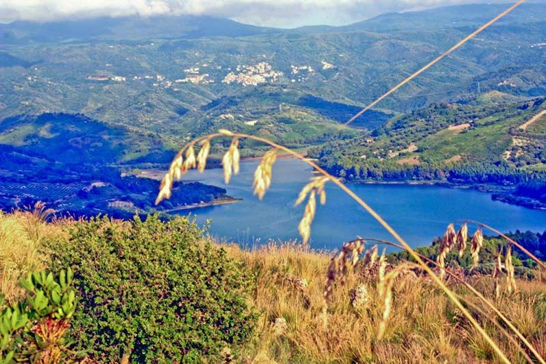 Vista del Lago Angitola