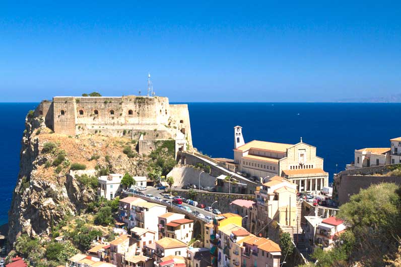 Castello e Chiesa di Maria Santissima Immacolata