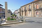 Piazza degli Angeli - monumento ai caduti